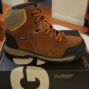 BOGS Men's Tan and Black Outdoor Boots